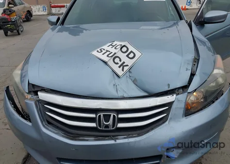 2011 Honda Accord 3.5 Ex-L z USA, uszkodzony, nr VIN 1HGCP3F8XBA014932